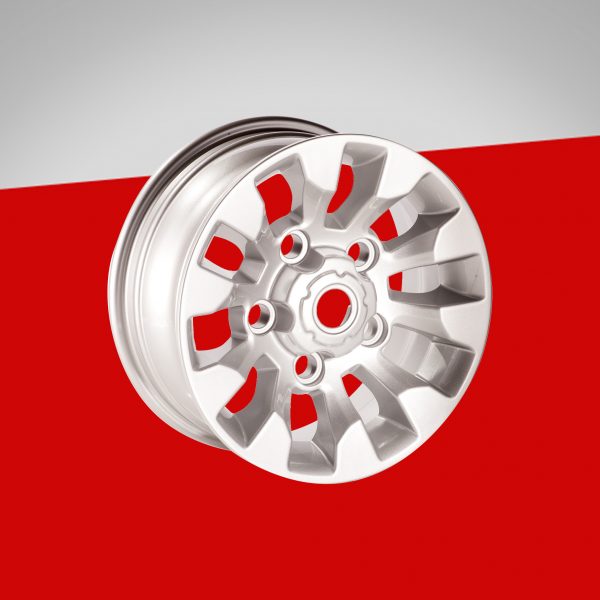 Sawtooth alloy wheel in silver